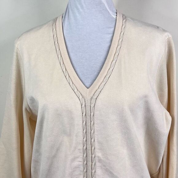 St. Croix Vintage Knits 100% Zephyr Wool V Neck  Sweater - Picture 2 of 8